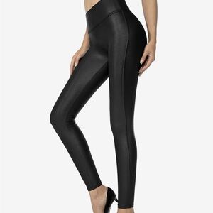 New Black High-Waisted Leggings